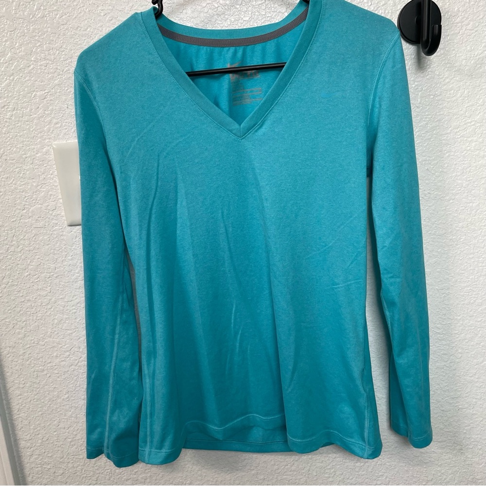 Nike | Light Blue Long Sleeve Dri-Fit Workout T | Small